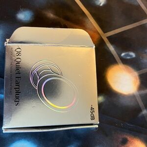 Quiet Earplugs in Silver Box